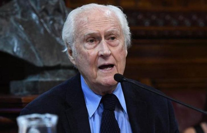 Falleció el 6 de noviembre de 2020.