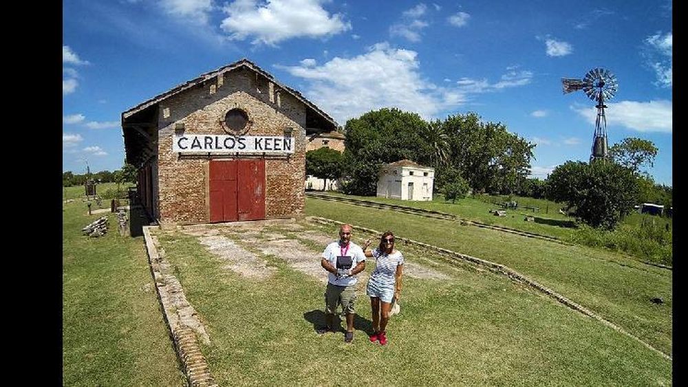 En 2015 empezaron a viajar para escaparle al ritmo frenético de la ciudad. Hoy son influencers.