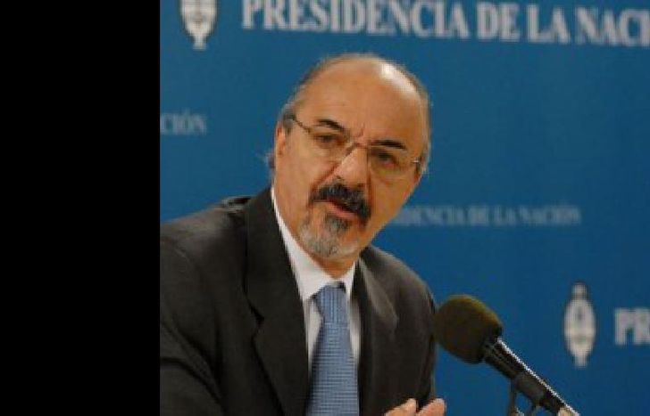 Carlos-Tomada