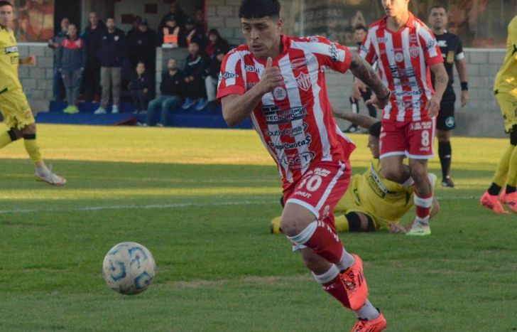 Brian Fernández jugó cuatro partidos en Talleres y anotó un gol.