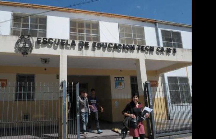 Luciano David Gullota, quien egresó de la Técnica Nº3 el año pasado, fue tomado por la empresa y comenzará a trabajar en diciembre.