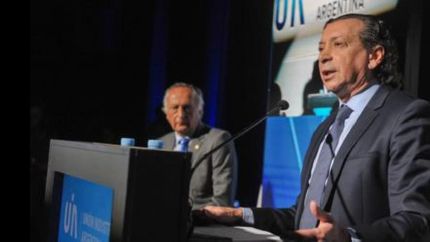 el titular de la uia advirtio que las empresas que no puedan pagar el bono, ?no lo van a pagar?