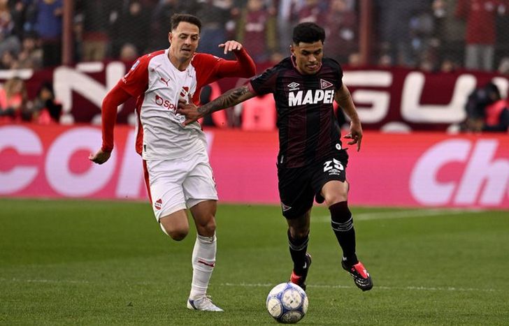 Dylan Aquino, el mejor jugdador de Lanús.&nbsp;