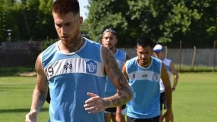 Alonso anotó siete goles en J.J Urquiza.
