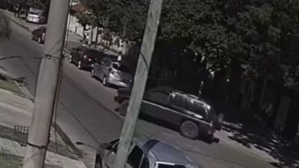 Por medio de cámaras de seguridad, lo captaron.