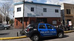 El detenido fue trasladado a la Comisaría de Centenario.