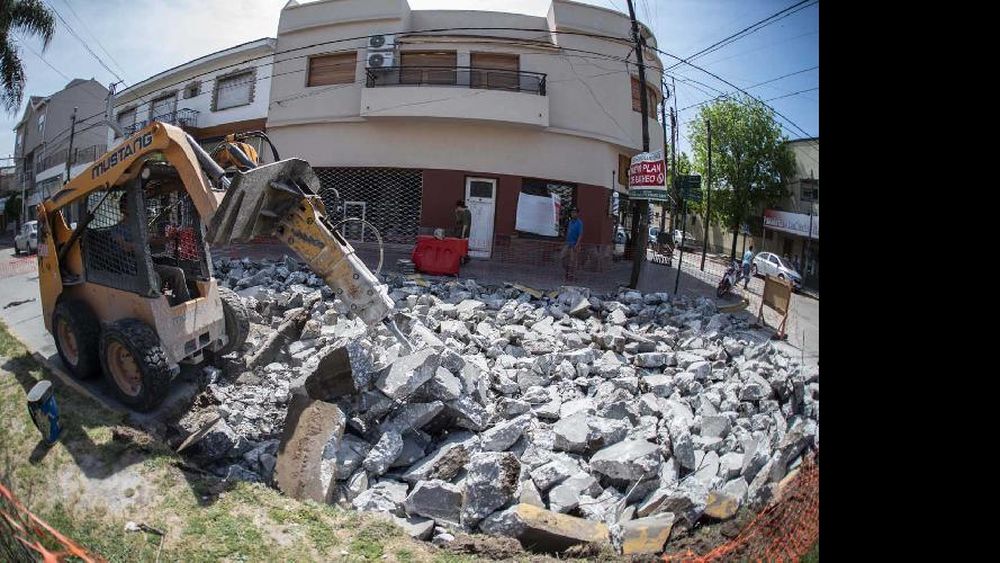 La calle Alem permanecerá cerrada al tránsito toda la semana de 22 a 6