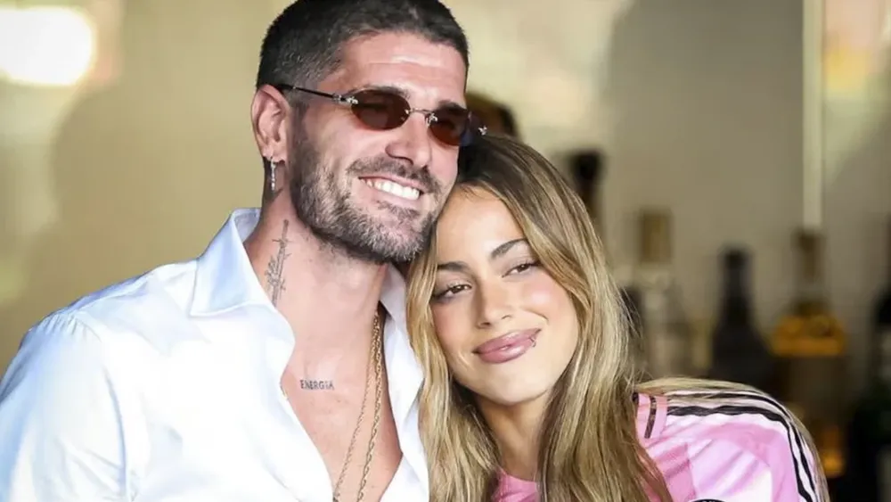 Tini Stoessel y Rodrigo de Paul, enamorados.