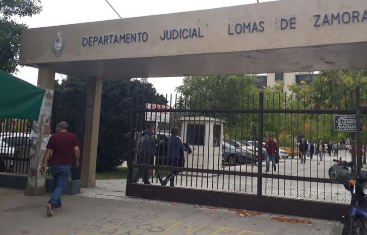 La víctima fue encontrada asesinada a puñaladas, dentro de un tanque de agua.