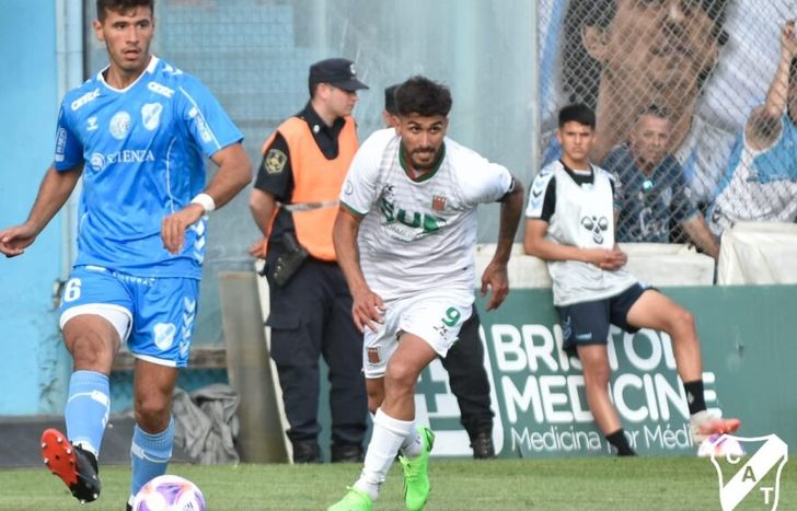 Pablo Casarico no seguirá en Temperley.