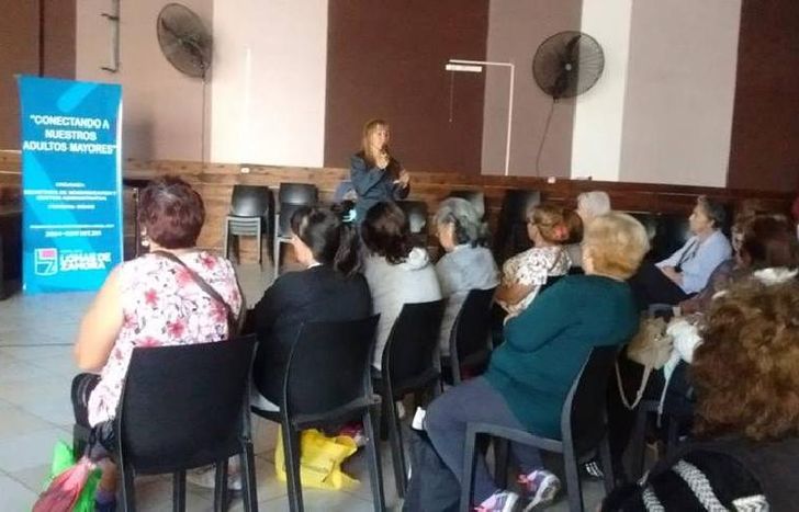 las charlas ya se realizaban con abuelos: ahora se suman alumnos y docentes.