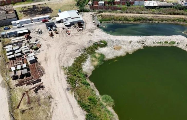 Hace un año que la obra fue paralizada y abandonada por el Gobierno Nacional.