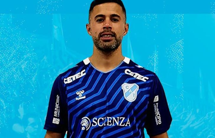 Baldunciel ya posó con la camiseta del Gasolero.