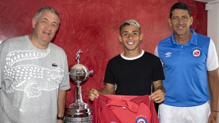 Diego Barros firmó hasta 2028 en el Bicho de La Paternal.