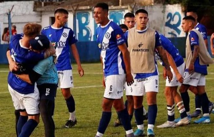 El Azul empató en su visita a Real Pilar.