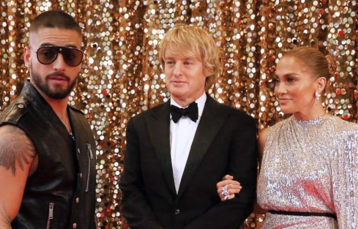 Maluma, con Owen Wilson y JLo.