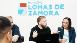 A todos los vecinos, gracias por la paciencia ante esta situación histórica, dijo.