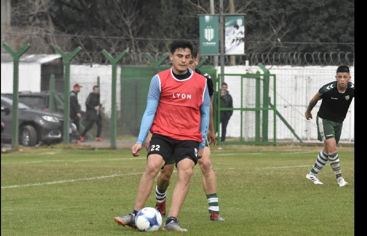 Los suplentes arrancaron ganando pero terminaron cayendo por 3 a 1.