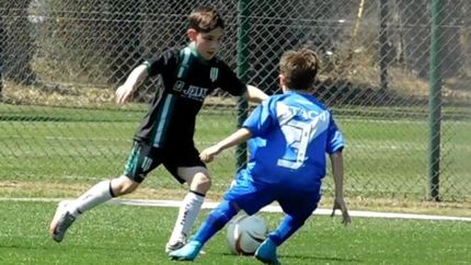 Ian Barrios se destaca en la categoría 2014 de la escuelita competitiva de Banfield.