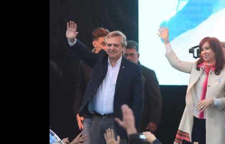 Primer acto de la fórmula a una semana del sorpresivo anuncio.