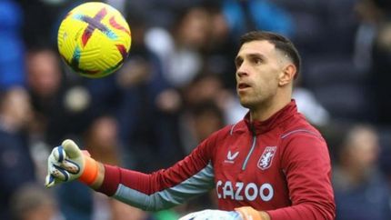 El Dibu brilló para el Aston Villa.