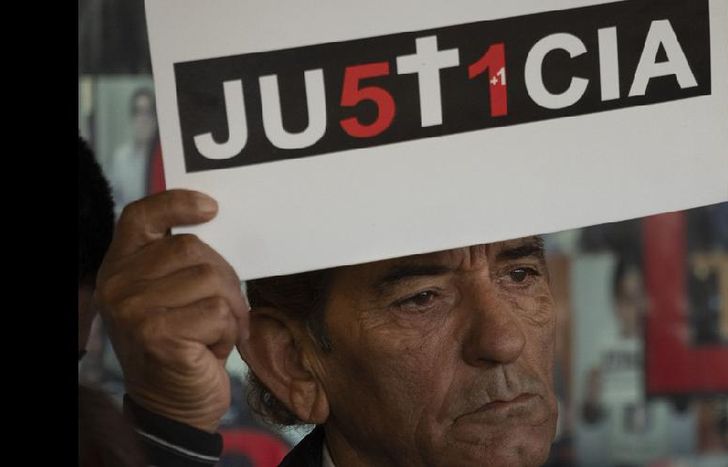 Durante el acto leyeron un documento en el que reiteraron su reclamo de justicia.