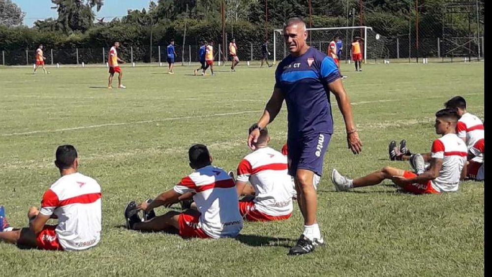 Sin entrenador confirmado, el plantel Milrayitas volvió a los trabajos en Canning.