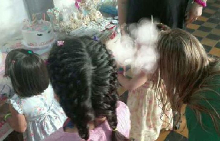 Las nenas felices con su festejo.