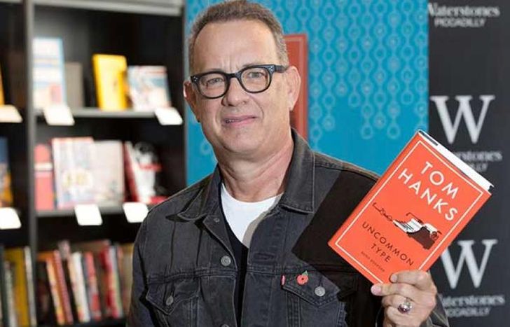 Presentó su primera novela.