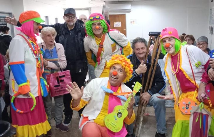 La canción fue escuchada por los pacientes del Hospital Gandulfo.