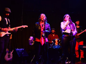 flying banana llega a conurbania con una propuesta de soul, voces y mucho groove