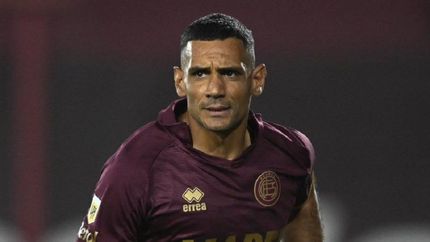 José Sand se perderá el cierre del torneo en Lanús por una lesión. José Sand se perderá el cierre del torneo en Lanús por una lesión.