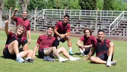 Un momento de distensión para el plantel. Un momento de distensión para el plantel.