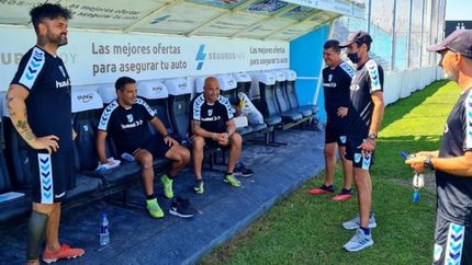 Aguirre y Quiñónez, satisfechos con el equipo. Aguirre y Quiñónez, satisfechos con el equipo.