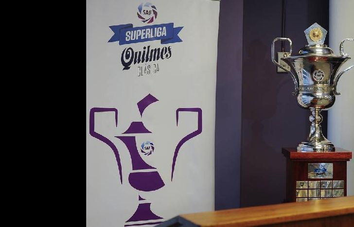 Los dos equipos mayormente juegan en turnos nocturnos los viernes, sábados y lunes.
