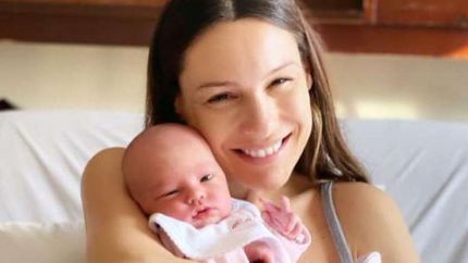 se canso: pampita aclaro como es el nombre completo de su hija