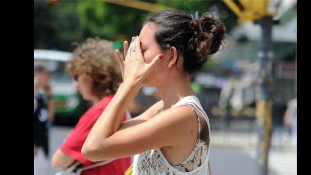 Un lunes agobiante: la sensación térmica superó los 43º y hay alerta naranja