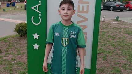 se formo en banfield, lo comparan con messi y la rompe en river