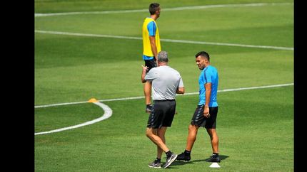 Tevez sigue siendo mi abanderado. Va a levantar la Copa que quiere levantar, afirmó Alfaro.