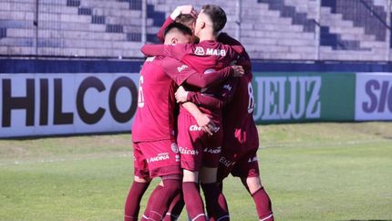 Todos los abrazos para Gonzalo Torres. Todos los abrazos para Gonzalo Torres.