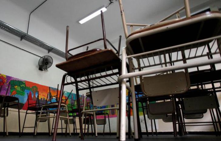 Las aulas se preparan para la semipresencialidad.