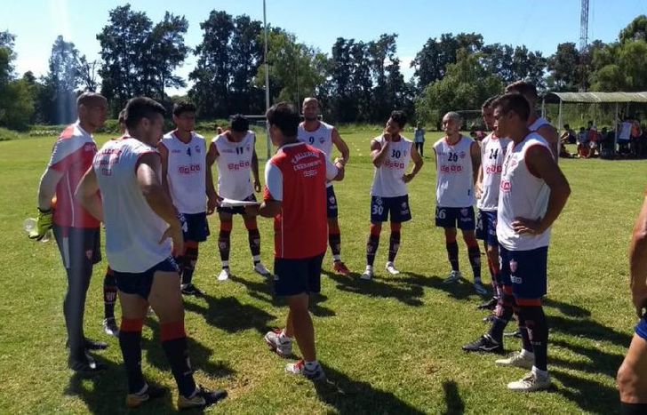 El equipo de Escalada jugó su primer amistoso de pretemporada ante la Reserva de Tigre