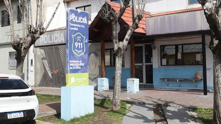 Efectivos de la Comisaría 4ta de Lomas evitaron el hecho delictivo.