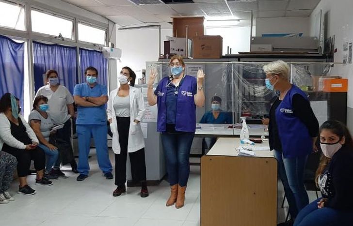 Cientos de vecinas ya fueron atendidas en los operativos.