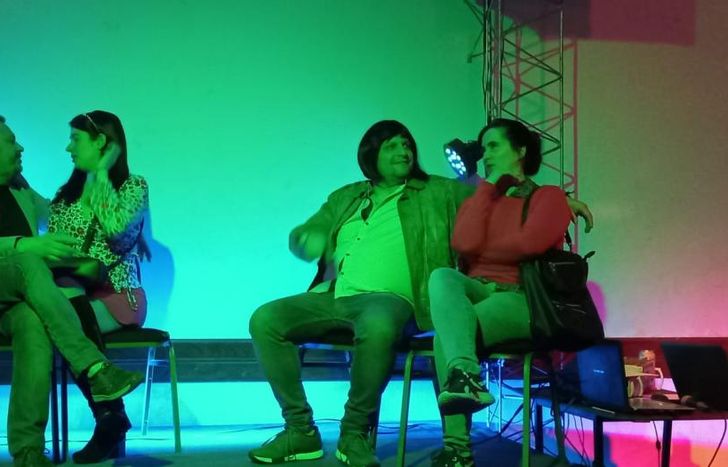 Mandale Mecha, en escena.