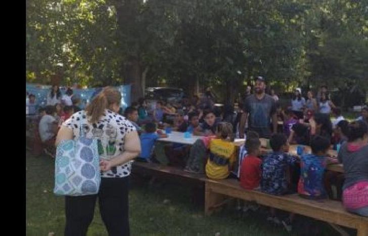 el desayunador funciona dentro de la capilla san jose del barrio sol de oro.
