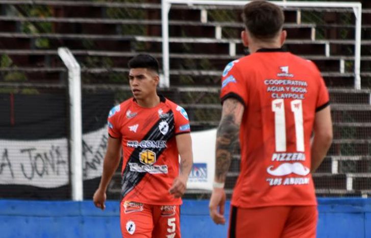 Claypole se derrumbó en el segundo tiempo.