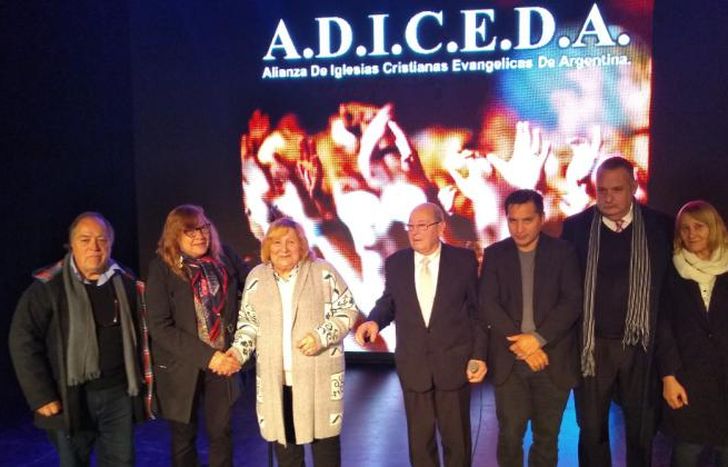 El objetivo de Adiceda es crecer para poder unir a iglesias latinas y anglosajonas.