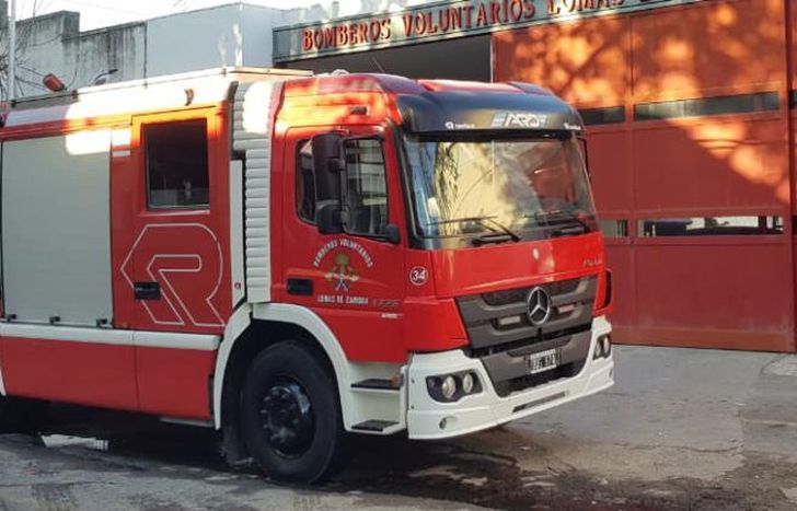 Bomberos de Lomas tuvieron que actuar de urgencia en Banfield Oeste.
