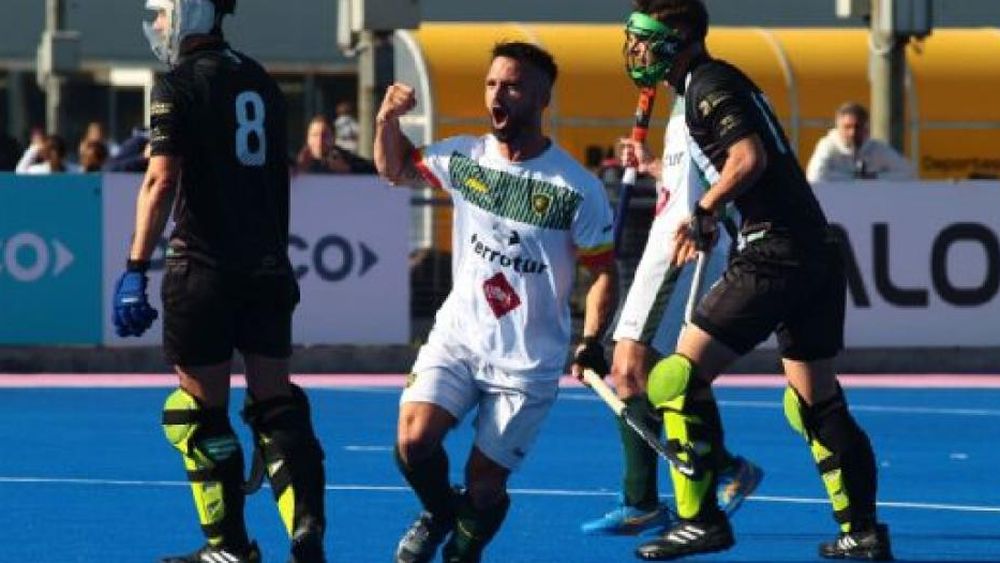 Montelli abrió el clásico.